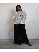 Load image into Gallery viewer, Dialogue Bow Top