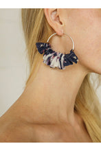 Load image into Gallery viewer, Purple Crush Earrings