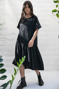 Flight Risk Midi Dress in Black